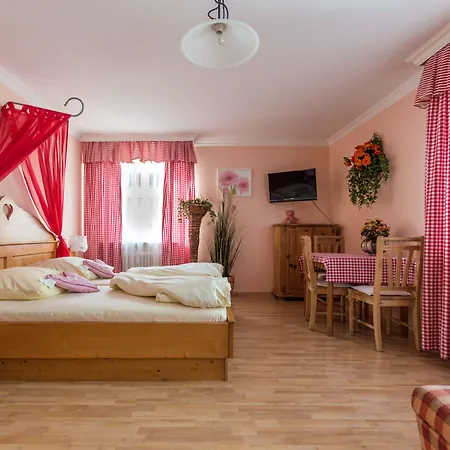 Monaco Hotel 3*