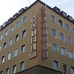 Hotell Monaco 3*